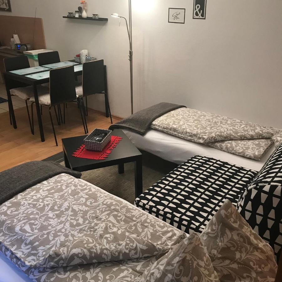 Lg Cosy Apartment Korneuburg Esterno foto